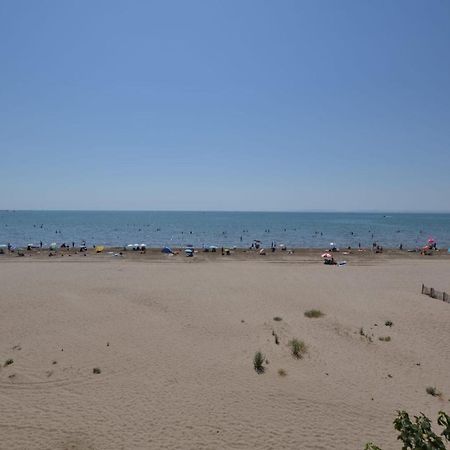LA RESIDENCE sur la plage Le Grau-du-Roi Extérieur photo